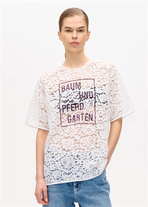 Mandie tee Bright White Plum Baum Und Pferdgarten 